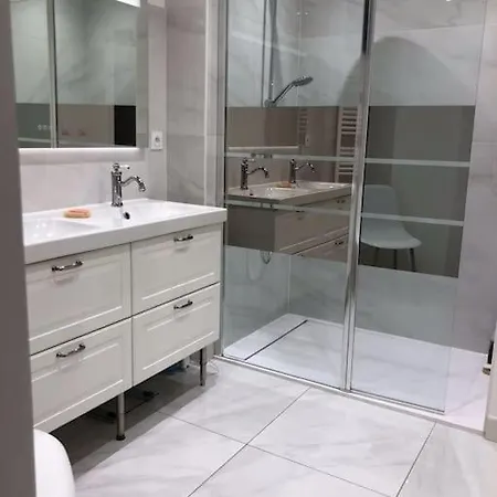 Cosy Centre 5min Train Station Appartement *